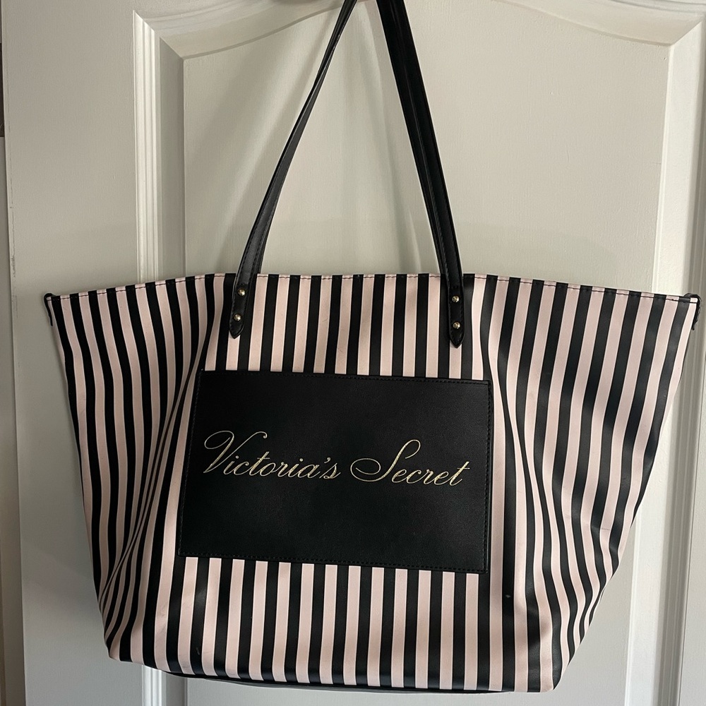 Victoria’s Secret beach/laptop bag